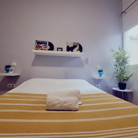 Se Alquila Habitación Doble Frente De Playa Apartamento *